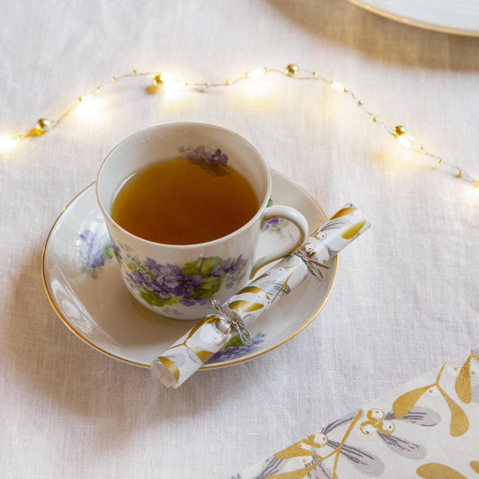 Botanical Mistletoe Mini 5" Saucer Crackers (8 Pack)