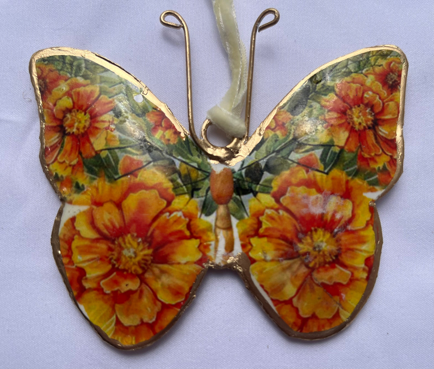 Floral Bloom Butterfly Hanging Heart Decoration