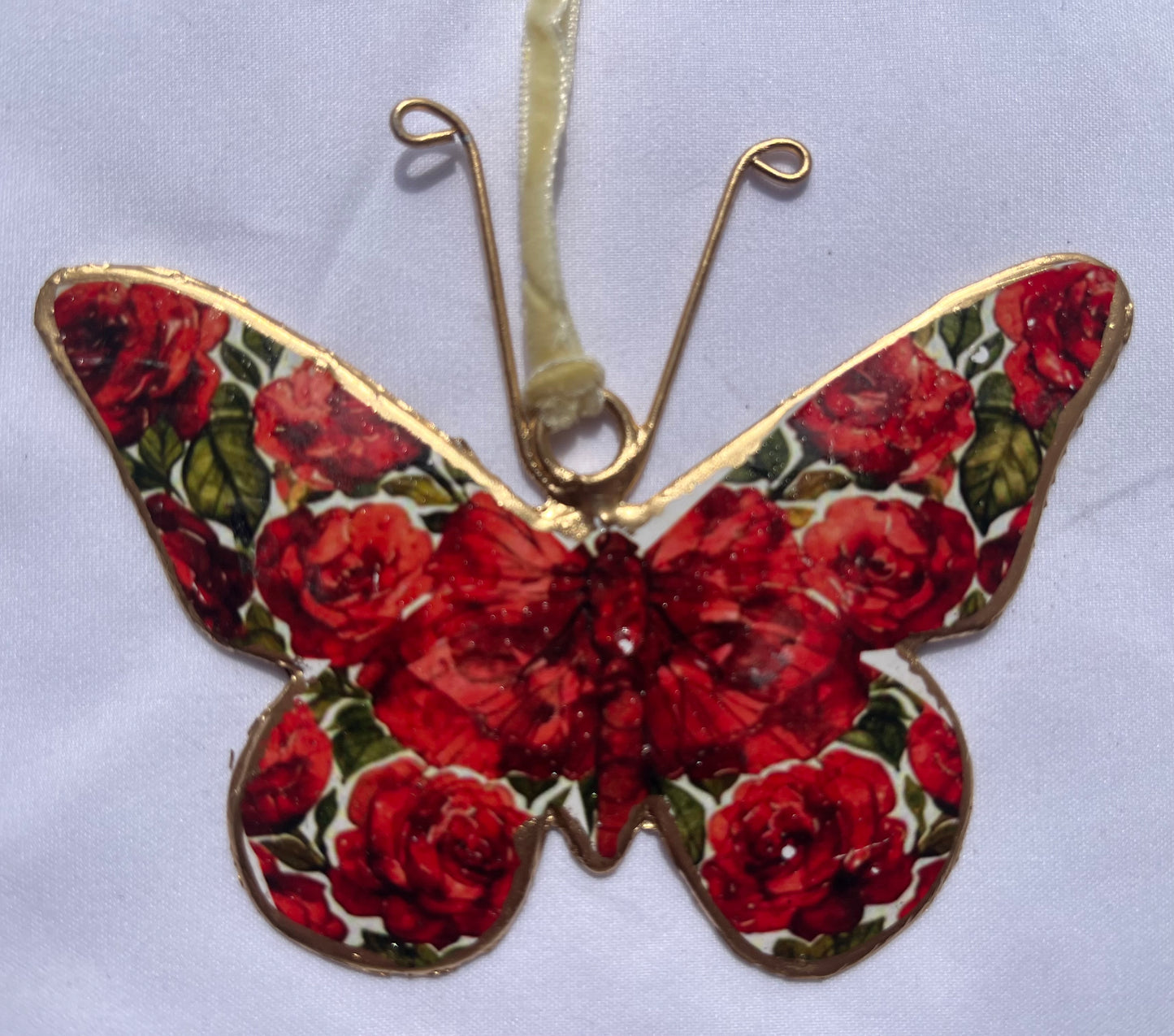 Floral Bloom Butterfly Hanging Heart Decoration