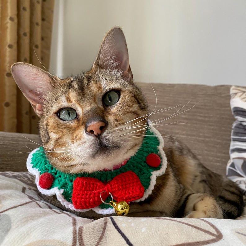 CHRISTMAS Crochet Pet Festive Dress Up Collar with Bell