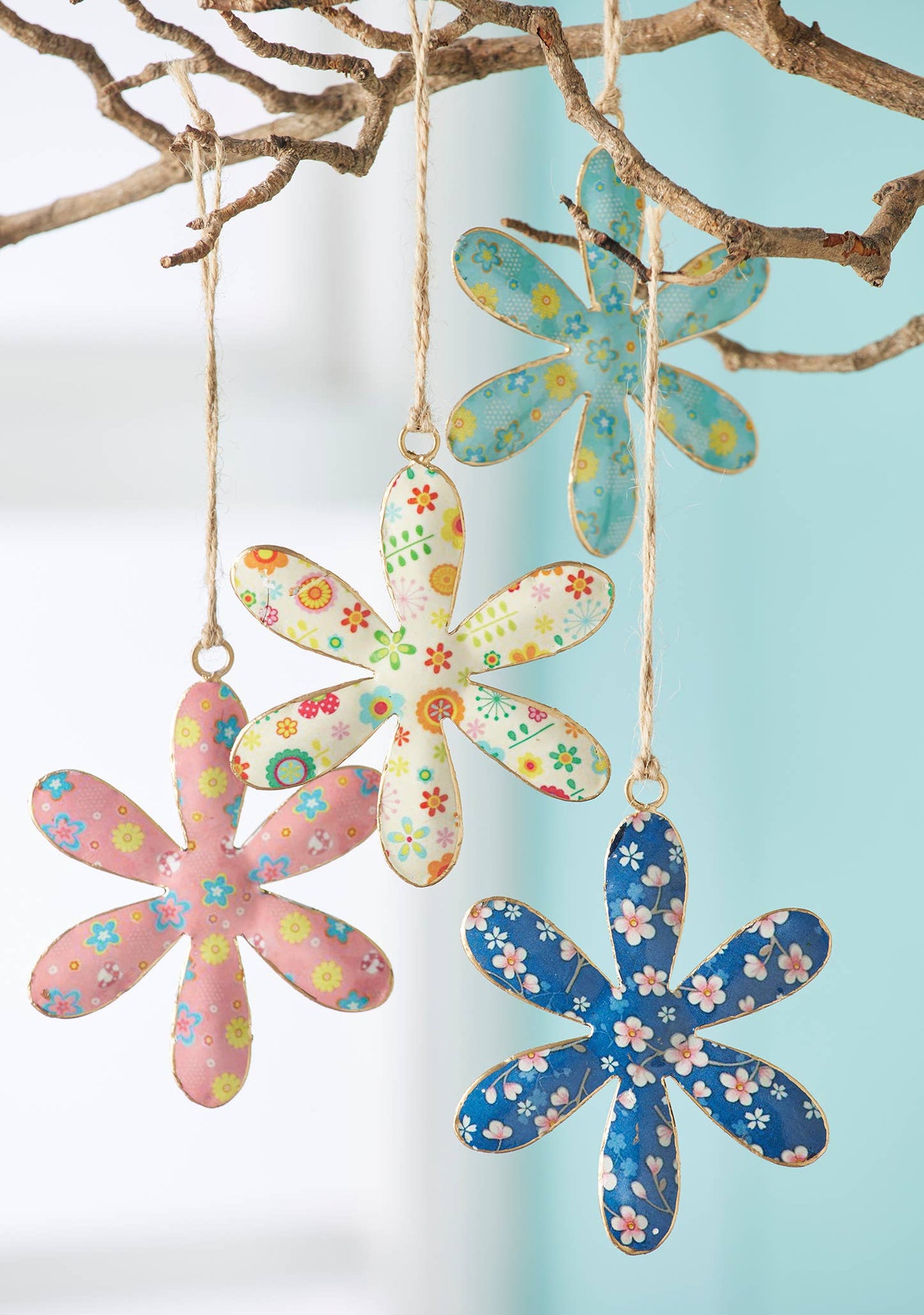 Ditsy Floral Metal Hanging Daisy Decoration - Choice of Styles
