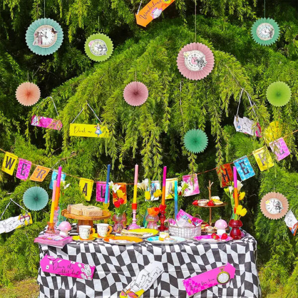 Truly Alice Paper Clock Fans by Talking Tables